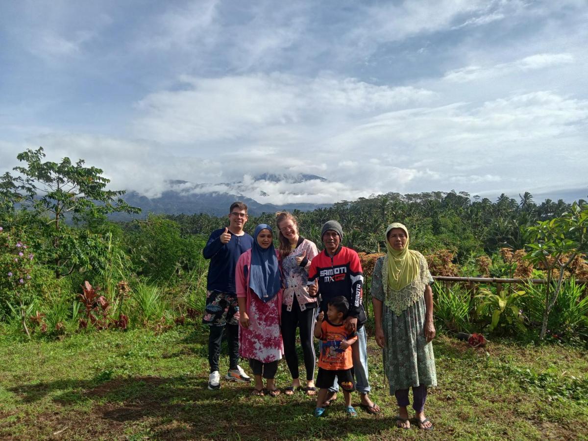 Girang Rinjani Bungalows Тетебату Экстерьер фото