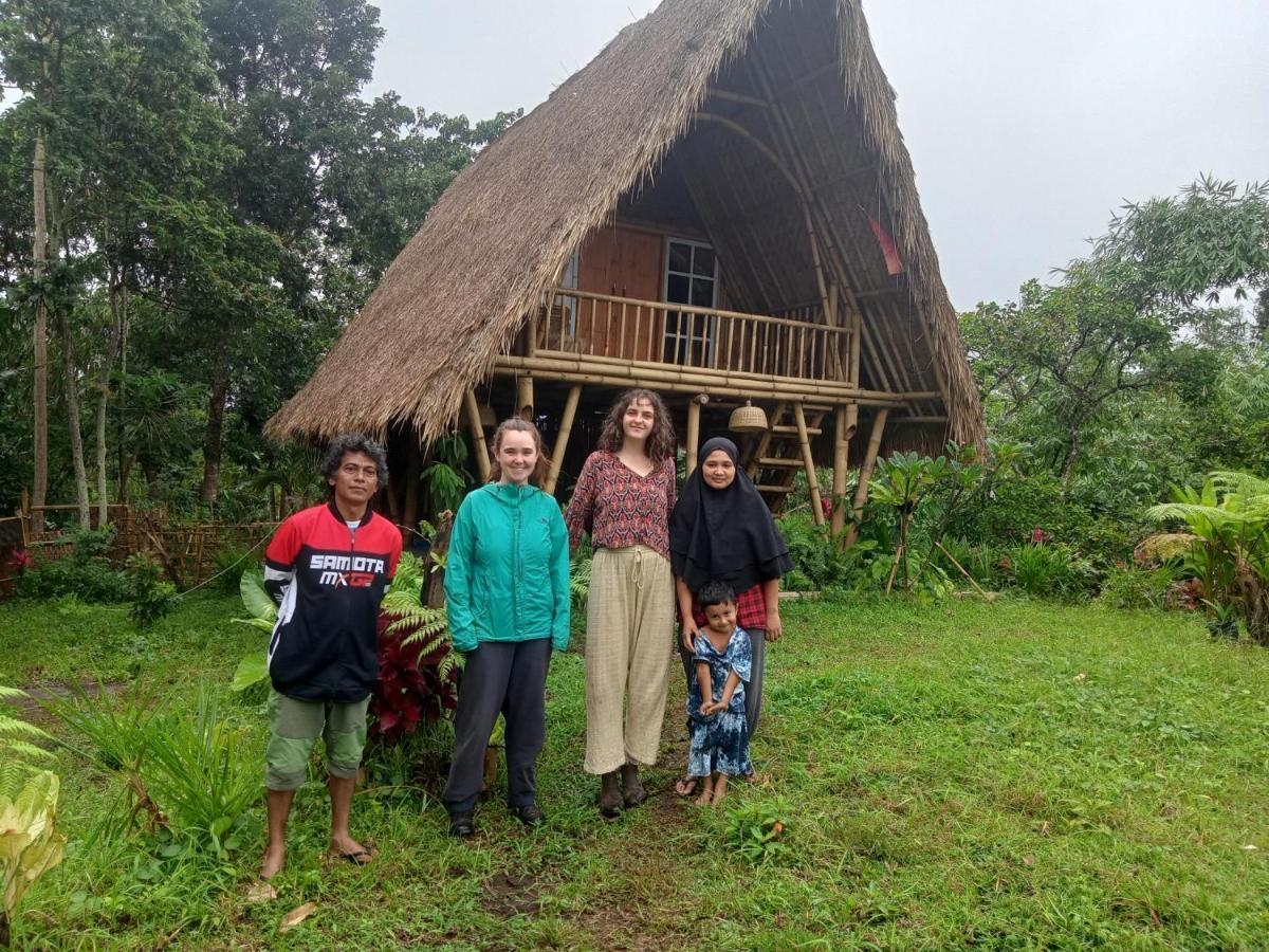 Girang Rinjani Bungalows Тетебату Экстерьер фото