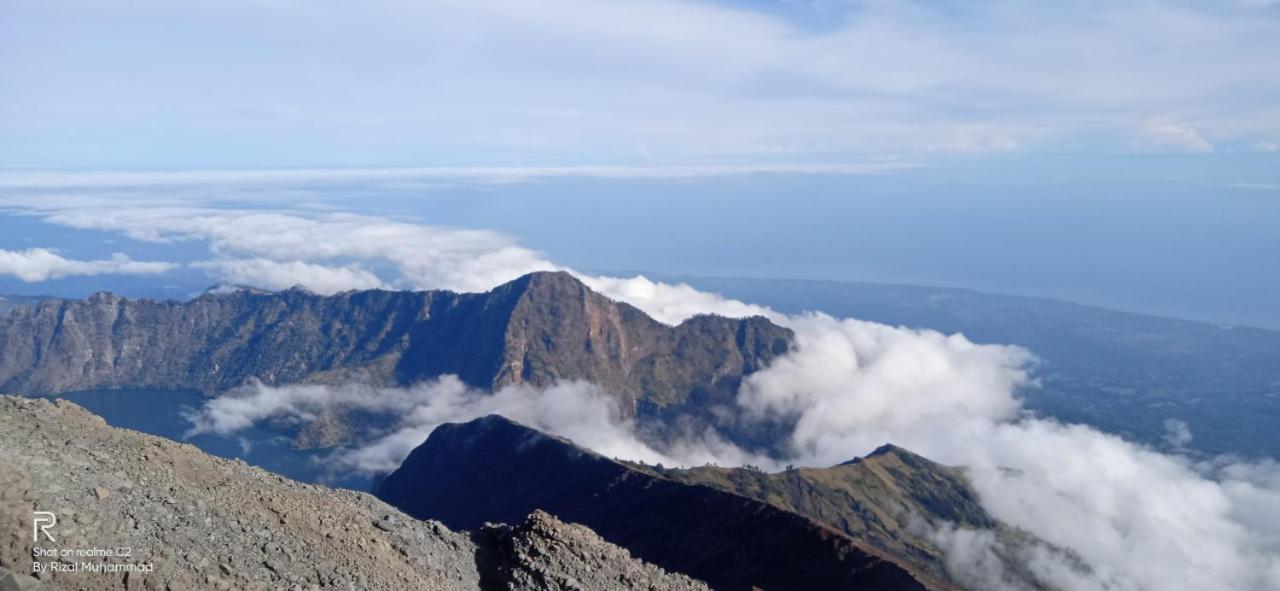 Girang Rinjani Bungalows Тетебату Экстерьер фото