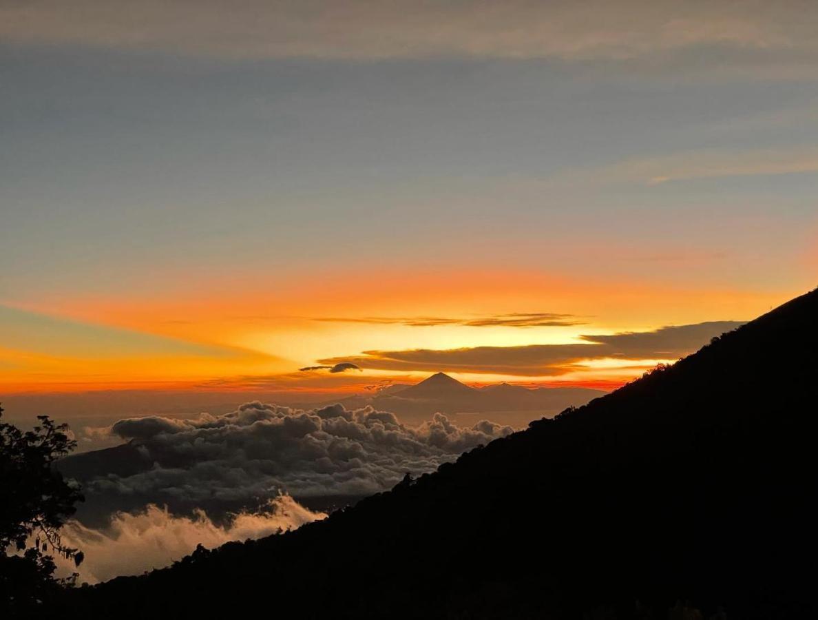 Girang Rinjani Bungalows Тетебату Экстерьер фото