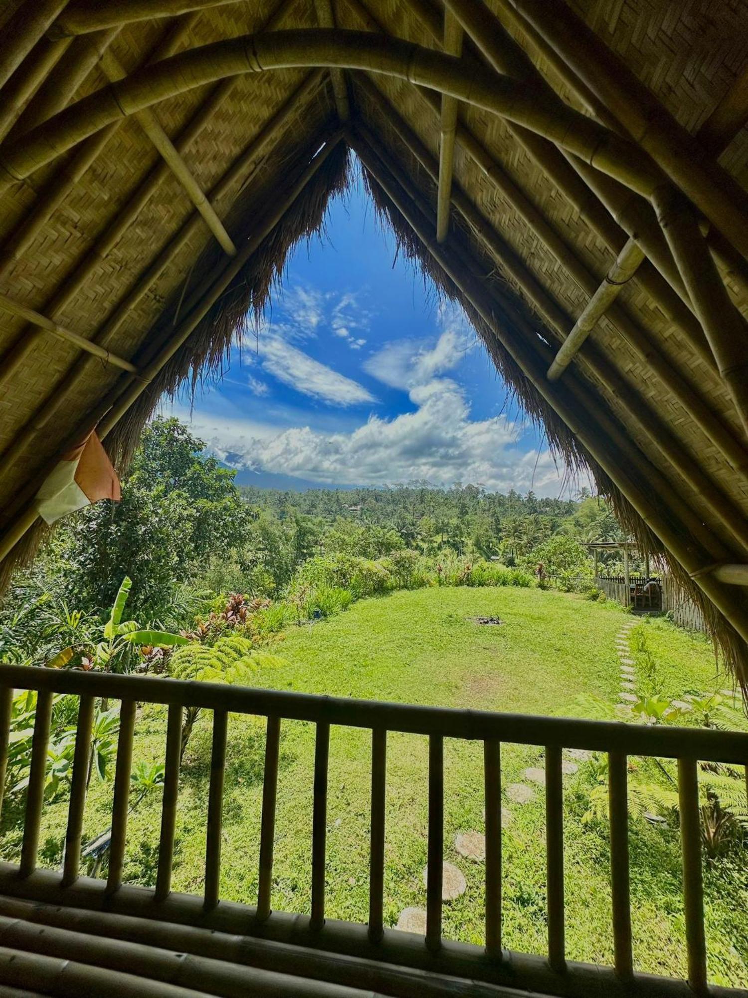 Girang Rinjani Bungalows Тетебату Экстерьер фото