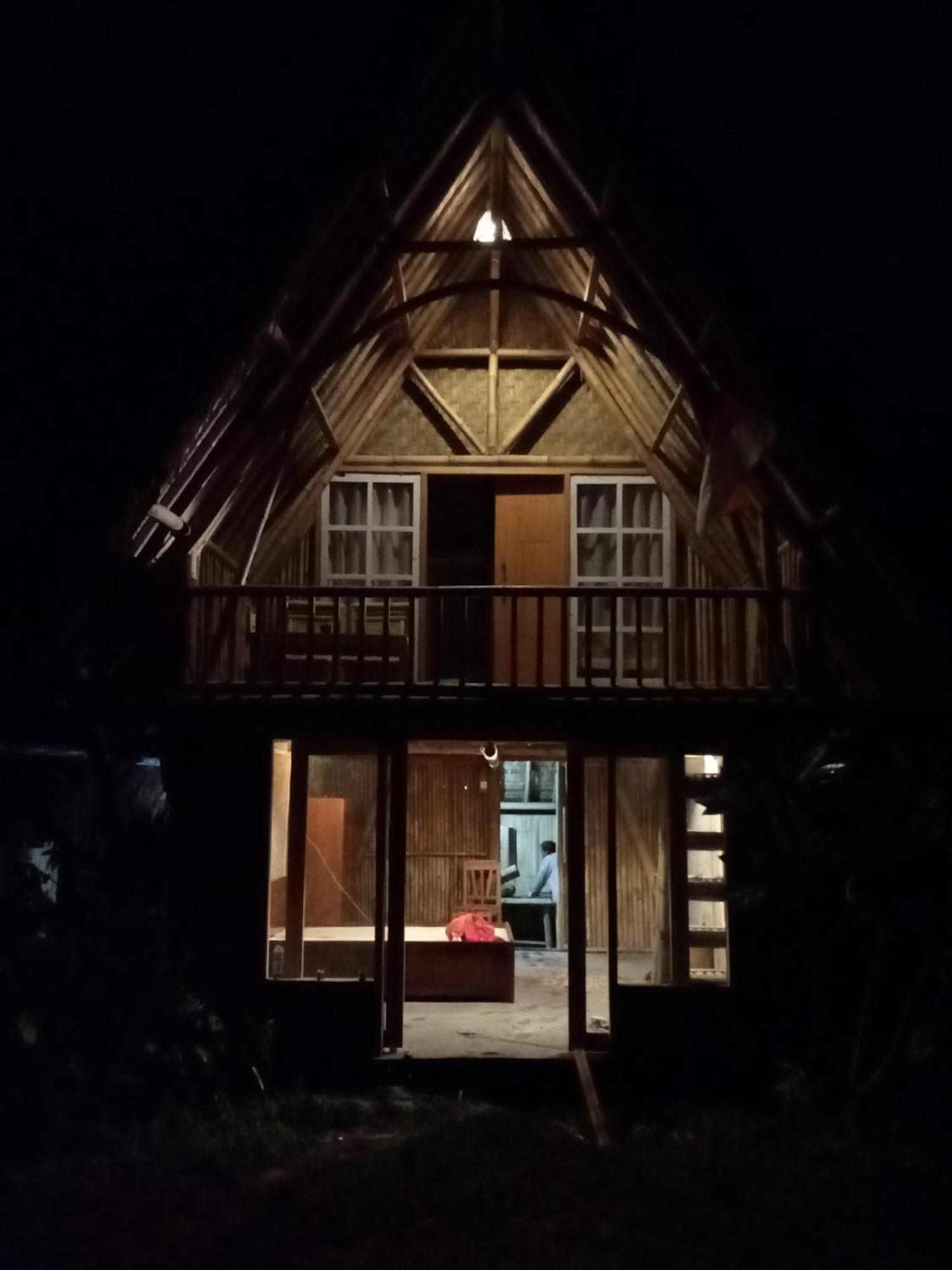 Girang Rinjani Bungalows Тетебату Номер фото