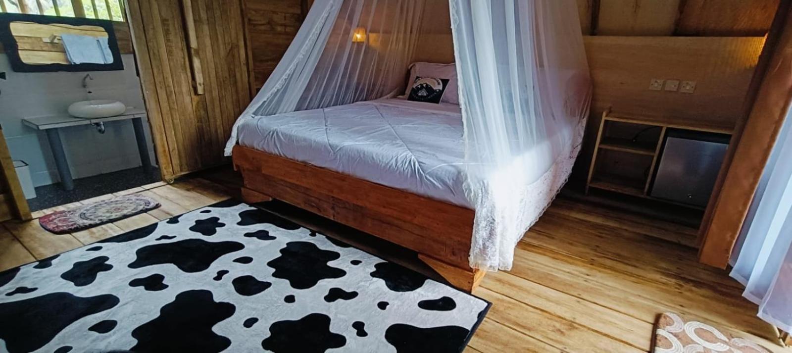 Girang Rinjani Bungalows Тетебату Экстерьер фото